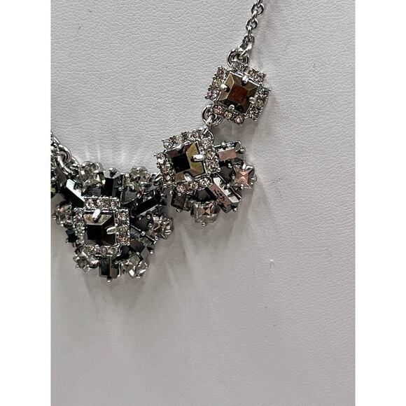 Kate spade Atomic Floral necklace 18" with extender black silver mirror finish - Picture 4 of 14